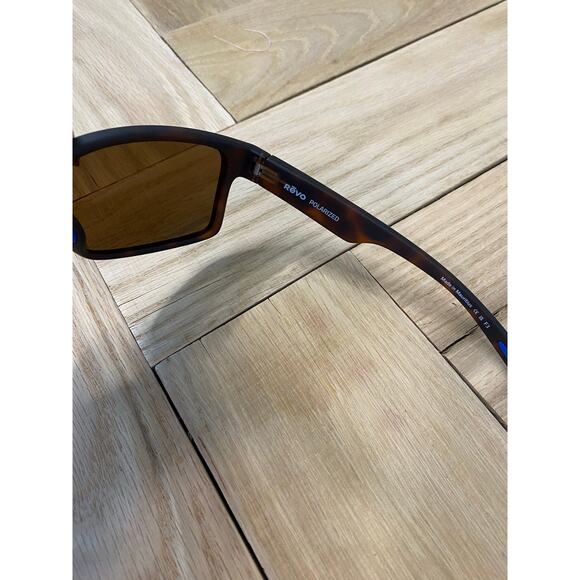 New Revo Men's 100% Polarized UV Protection Crawler sunglasses, Matte Tortoise - Picture 4 of 5